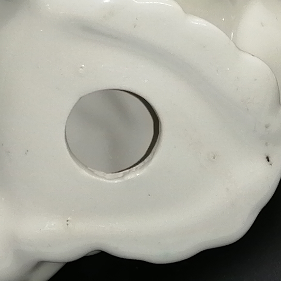 VTG. Pair of Porcelain Doves - Picture 10 of 13